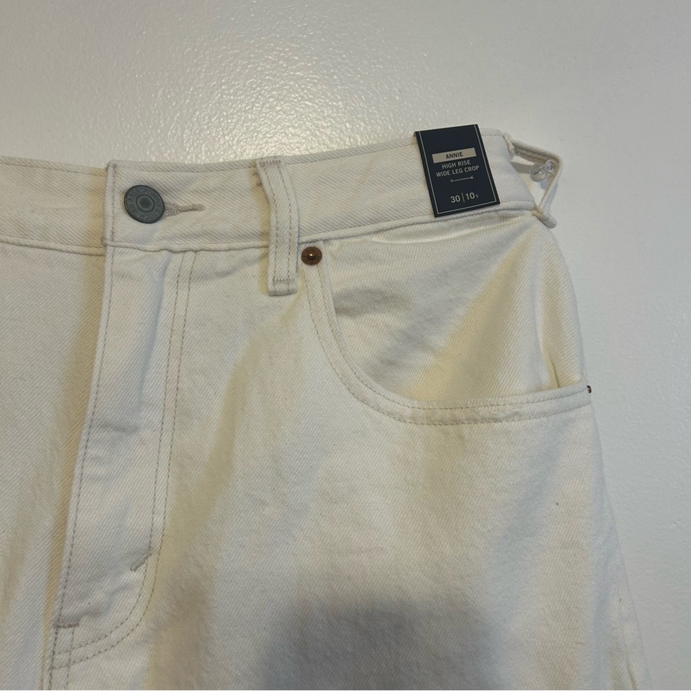 Abercrombie & Fitch • Annie High Rise Wide Leg Crop